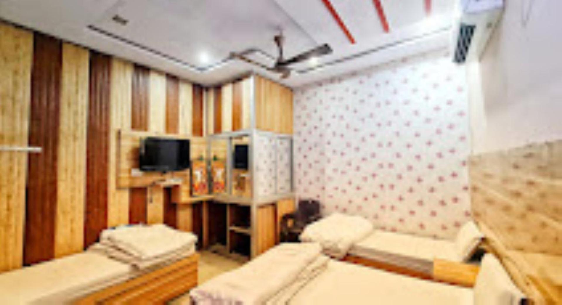 Hotel Mahabir Inn Mathura Exterior photo