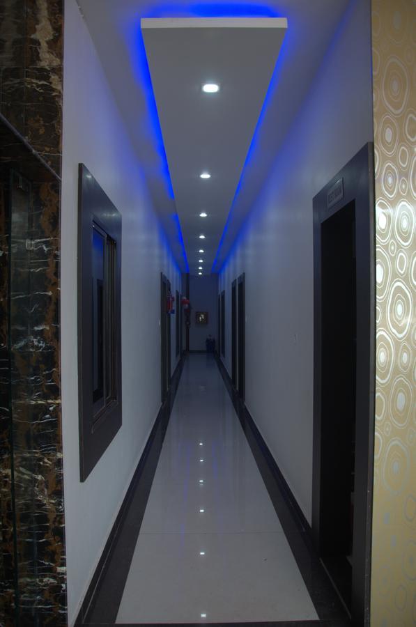 Hotel Mahabir Inn Mathura Exterior photo