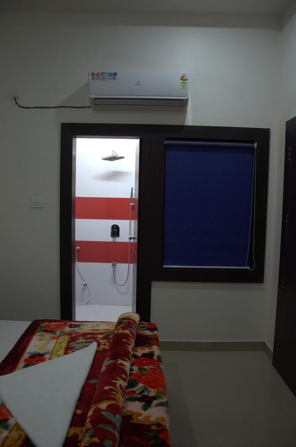 Hotel Mahabir Inn Mathura Exterior photo